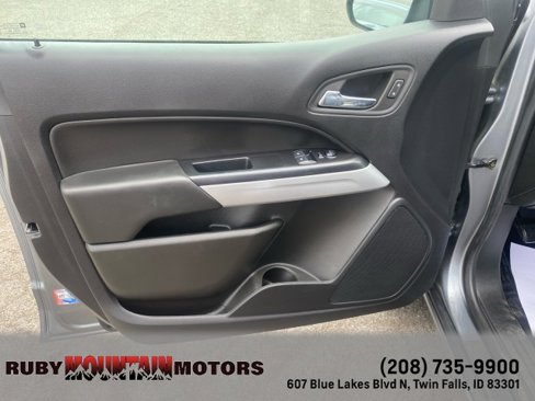 Used 2022 Chevrolet Colorado LT w/ Fleet Safety Package image 14