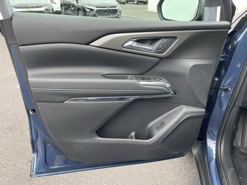 New 2026 Chevrolet Traverse LT w/ Sun and Wheel Package image 16