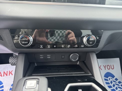 New 2025 Mitsubishi Outlander AWD image 24