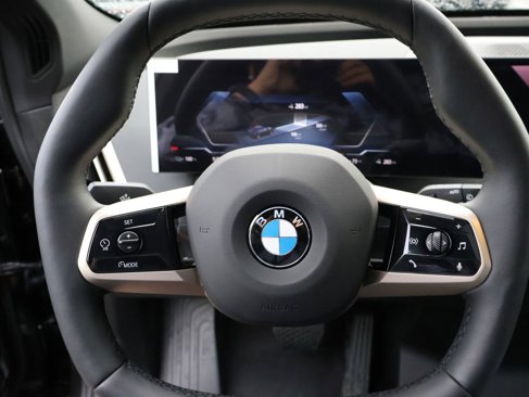 New 2026 BMW iX xDrive45 image 34