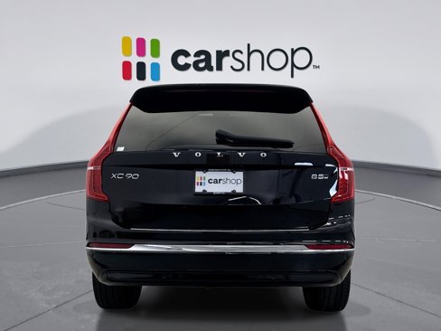 Used 2025 Volvo XC90 B5 Plus w/ Protection Package Premier image 4
