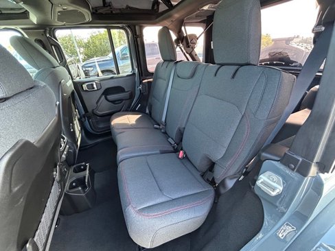 New 2025 Jeep Wrangler Unlimited Rubicon image 38