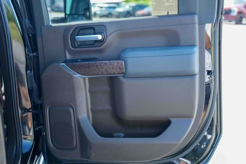 Used 2023 GMC Sierra 2500 Denali image 19