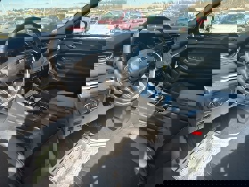 New 2025 Jeep Grand Cherokee L Altitude image 2