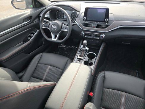 New 2025 Nissan Altima 2.5 SR image 24