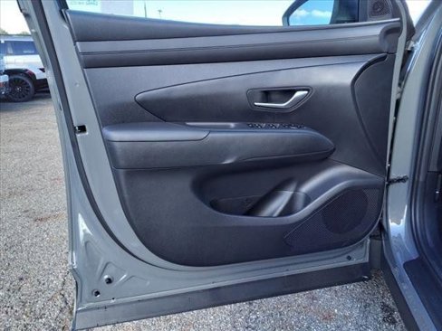 Certified 2025 Hyundai Tucson SEL image 17