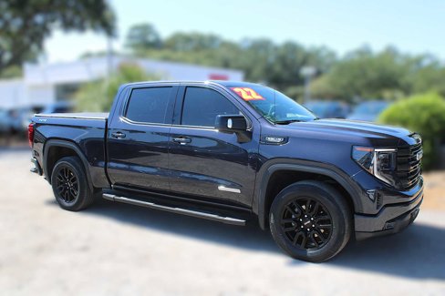 Used 2022 GMC Sierra 1500 Elevation w/ Elevation Premium Package image 4
