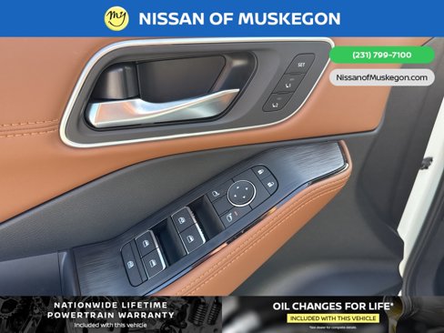 New 2026 Nissan Rogue Platinum image 10