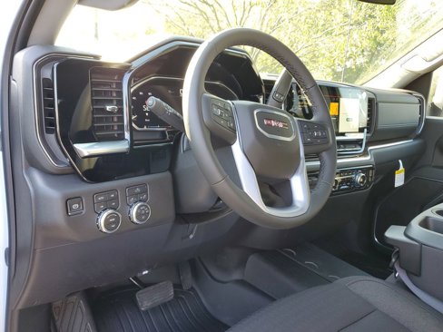 New 2026 GMC Sierra 2500 SLE w/ SLE Value Package; image 15