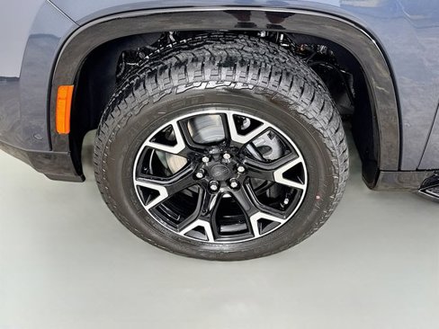 New 2025 Jeep Wagoneer Series II image 38