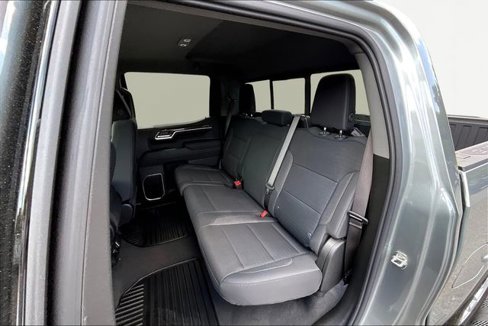 New 2026 GMC Sierra 1500 SLE w/ Preferred Package image 11