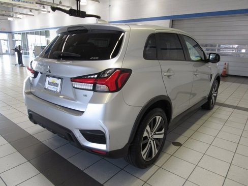 Used 2024 Mitsubishi Outlander Sport SE image 13