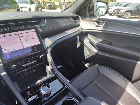 New 2025 Jeep Grand Cherokee Limited w/ Luxury Tech Group II image 27