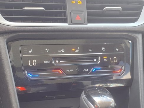 New 2025 Volkswagen Taos SEL image 13