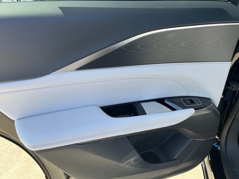 New 2026 Cadillac Lyriq Sport image 18