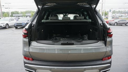 New 2026 BMW X5 xDrive40i w/ Climate Comfort Package image 5