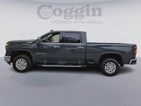 New 2026 Chevrolet Silverado 2500 LTZ w/ LTZ Convenience Package image 3