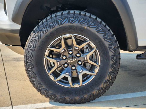 New 2026 Chevrolet Colorado ZR2 w/ Technology Package image 7