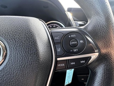 Used 2023 Toyota Camry LE image 18
