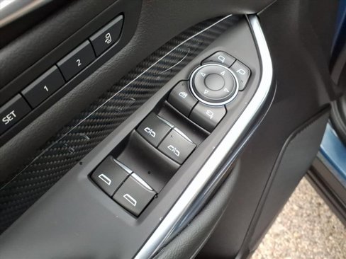 Used 2024 Cadillac XT4 Sport w/ Cold Weather Package image 15
