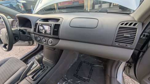 Used 2006 Toyota Camry LE image 18