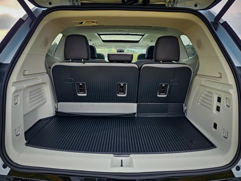 New 2026 GMC Acadia Denali w/ Super Cruise Package image 38