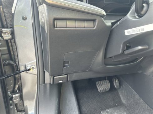 New 2026 Nissan Kicks SV w/ SV Premium Package image 18