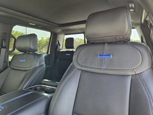 New 2026 Ford F250 Platinum image 25