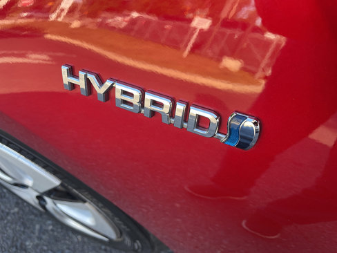 Used 2016 Toyota Prius Three image 25