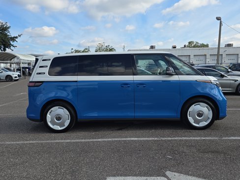 New 2025 Volkswagen ID. Buzz 1st Edition image 4