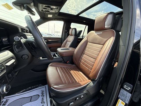 Certified 2023 GMC Yukon Denali Ultimate image 13