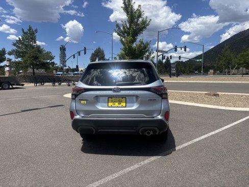 New 2025 Subaru Forester Limited w/ Popular Package image 4