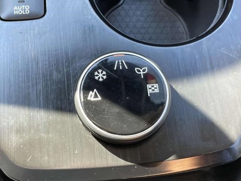Certified 2023 Nissan Rogue SV image 32