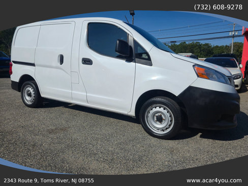 Used 2018 Nissan NV200 S w/ Back Door Glass Package image 1