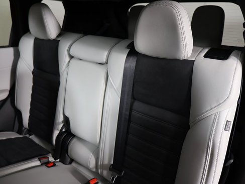 New 2025 Mitsubishi Outlander SE image 37