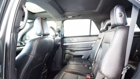 Used 2018 Ford Explorer Limited image 16