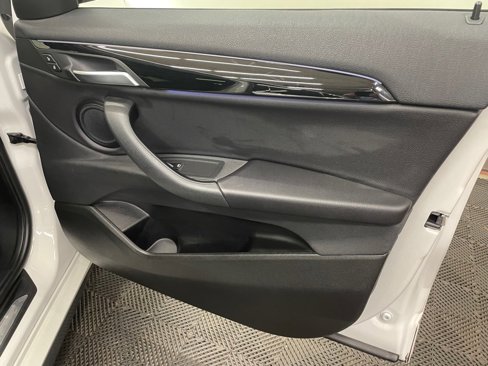 Used 2022 BMW X2 M35i w/ Shadowloine Package image 13