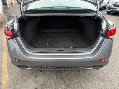Used 2022 Nissan Sentra SV image 11