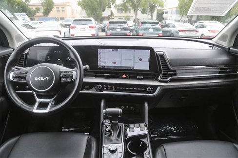 Certified 2024 Kia Sportage EX image 13