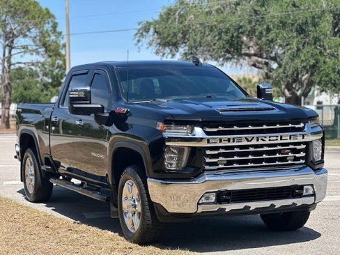 Used 2020 Chevrolet Silverado 2500 LTZ w/ LTZ Premium Package image 8