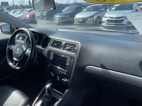 Used 2018 Volkswagen Jetta SE image 14