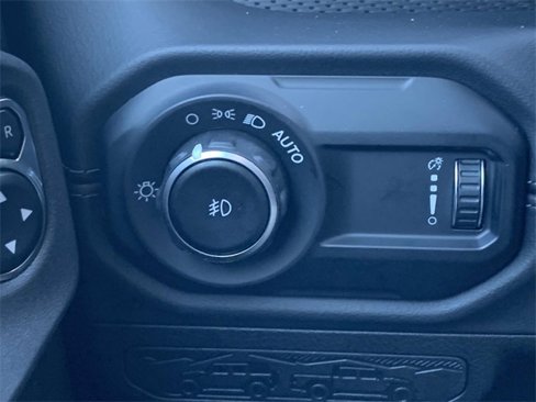 New 2024 Jeep Wrangler Unlimited Rubicon w/ Convenience Group image 15