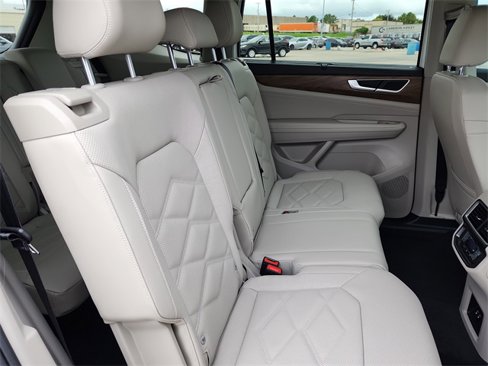 New 2026 Volkswagen Atlas SE image 18