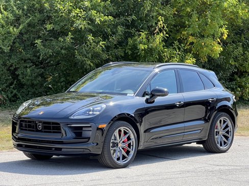 New 2026 Porsche Macan GTS image 1