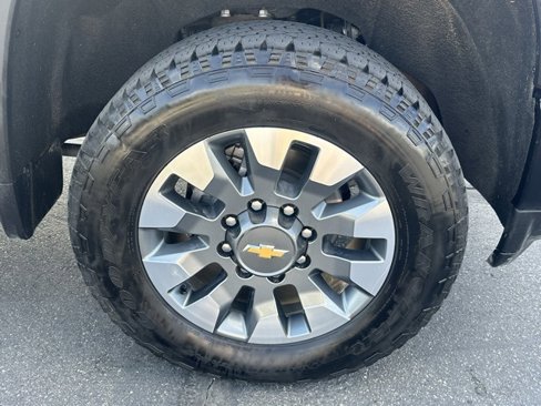 Certified 2023 Chevrolet Silverado 2500 Custom w/ Custom Value Package image 17