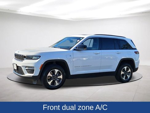 Used 2024 Jeep Grand Cherokee Limited 4xe image 3