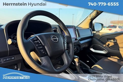 Used 2024 Nissan Frontier SV w/ SV Convenience Package image 19
