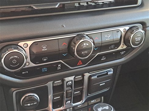 Used 2024 Jeep Wrangler Unlimited Rubicon 4xe image 15
