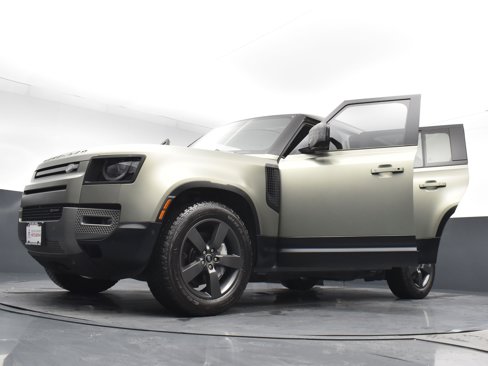 Used 2023 Land Rover Defender 110 X-Dynamic SE image 29