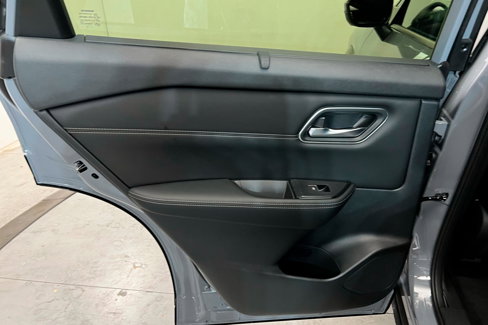 New 2025 Nissan Rogue Platinum w/ Platinum Premium Package image 18
